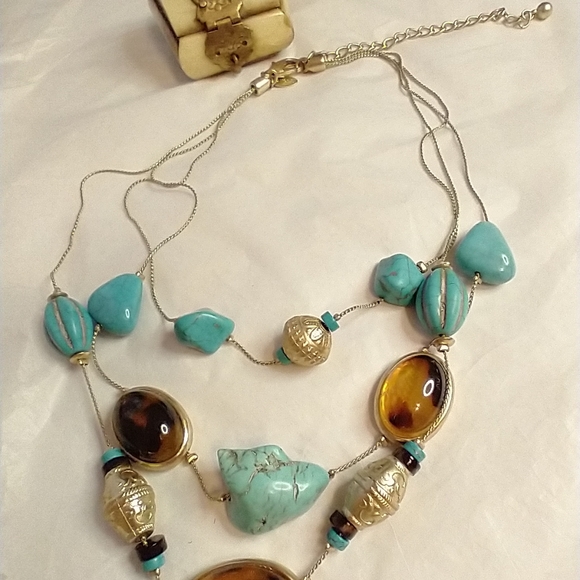 Chico's Tiger's eye style with faux turquoise stones. Three strand layered style - Picture 4 of 9